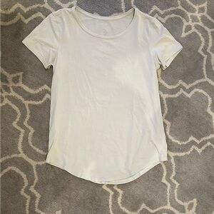 Lululemon Athletica Cream Short Sleeve Tee